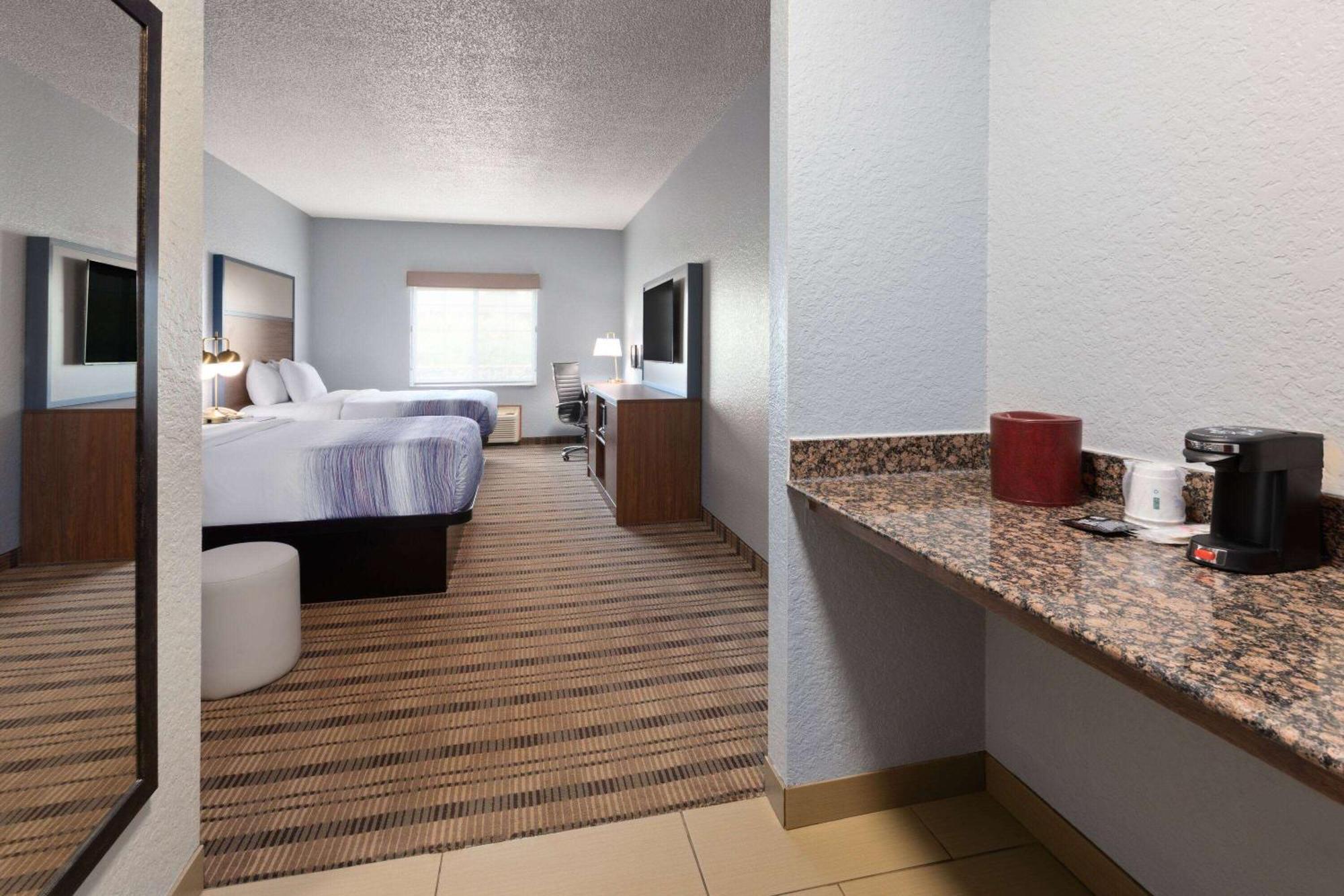 Pioneer Inn & Suites Grinnell Eksteriør billede