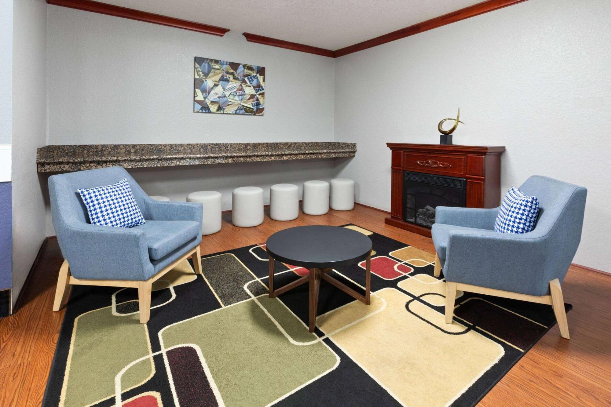 Pioneer Inn & Suites Grinnell Eksteriør billede